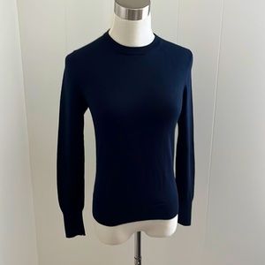 Uniqlo Wool Crew Neck Long Sleeves Sweater Navy Blue Machine Washable size Small